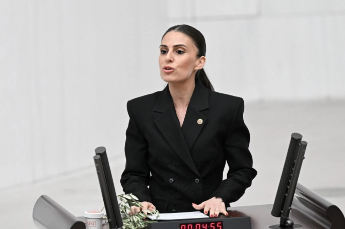 BU VATAN AKP’SİZ OLUR ZEYTİNSİZ OLMAZ!
